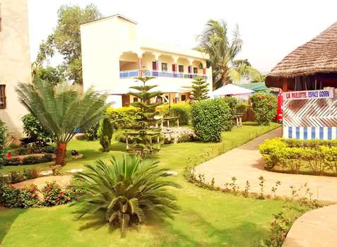 www.hotelganiela.com