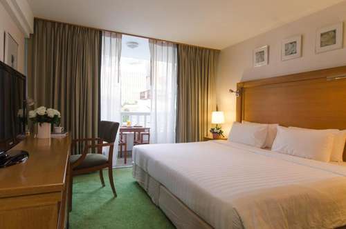 www.stayatease.com