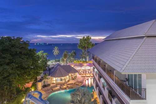 www.pattayadiscoverybeach.com