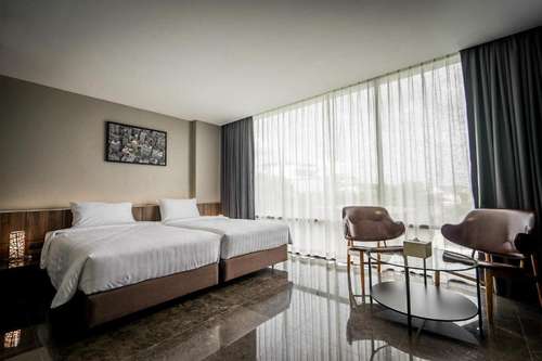 www.onyxhotelbangkok.com