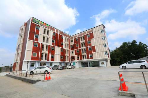 www.tripletreeshotel.com