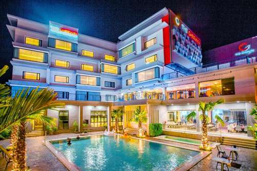 www.thecheewinhotel.com