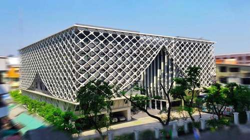 www.bangkokmidtownhotel.com
