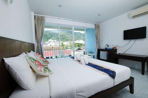 www.kiwihotelphuket.com