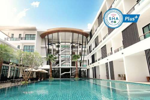 www.thepagohotelphuket.com