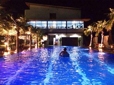 www.rayhotelburiram.com