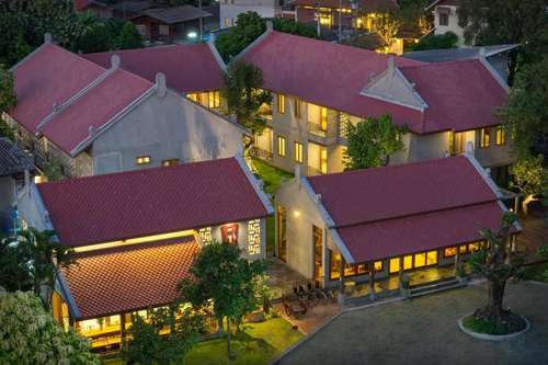 www.chuhotelchiangmai.com