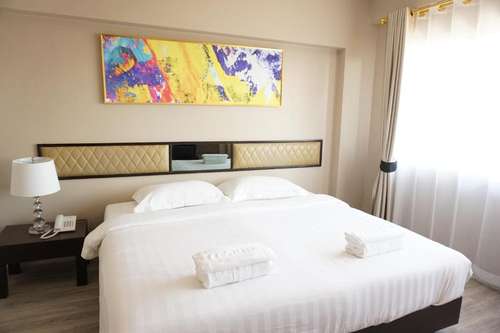 www.tarisarthotel.com