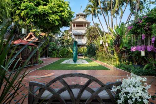 www.chakrabongsevillas.com