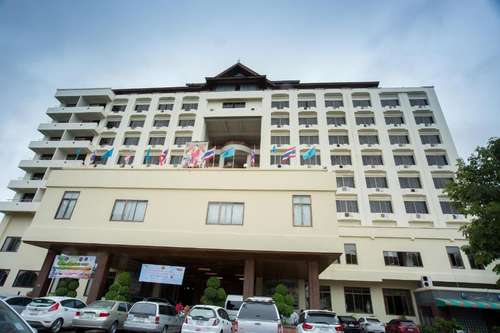 www.phraenakarahotel.com