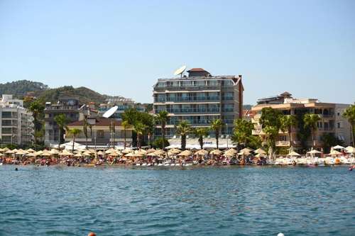 www.marisbeach.com