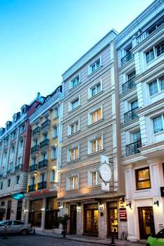 www.raymondhotel.com.tr