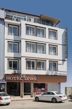 www.hoteldivan.com
