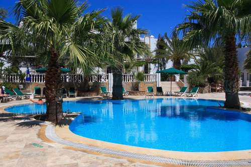 www.hotellarosa.com