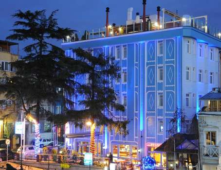 www.bluehousehotel.com