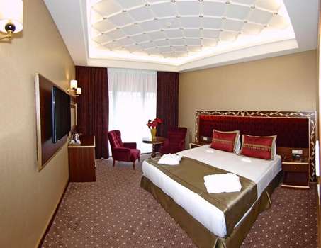 www.mbdeluxehotel.com