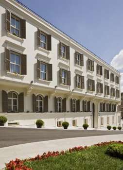 www.tomtomsuites.com