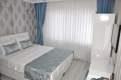 www.hoteliscen.com
