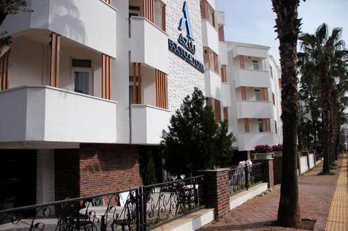 www.azuuhotel.com