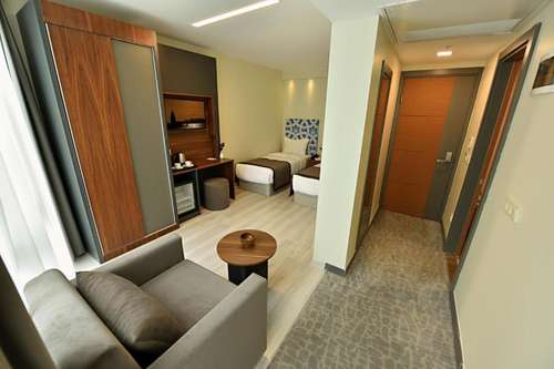 www.allinnhotel.com