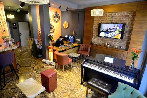 www.peralunahotel.com