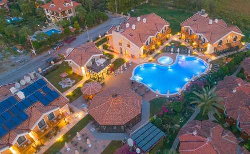 www.dalyanlivehotel.com