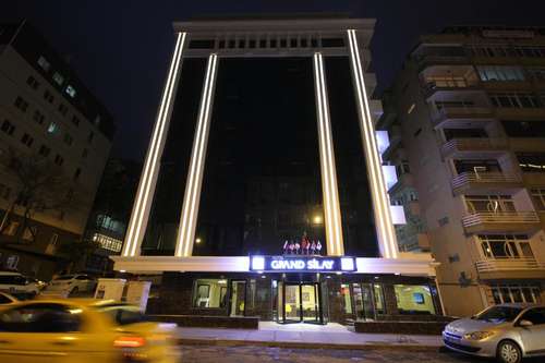 www.grandsilayhotel.com