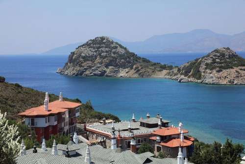 www.perilibayresort.com