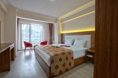 www.bolusuitotel.com