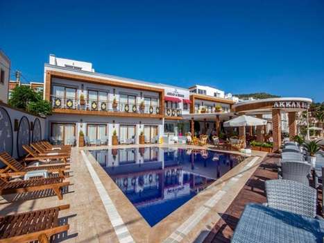 www.akkanotels.com