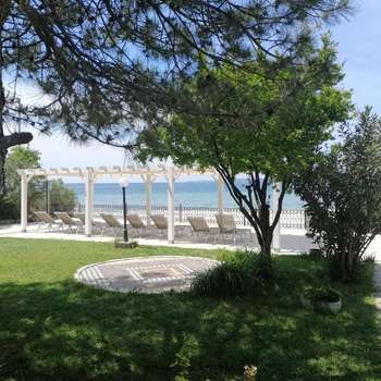 www.irisotel.com