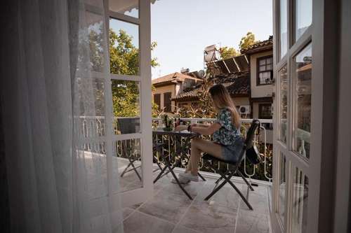 www.hotelatici.com
