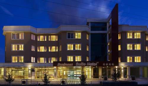 www.cerkezkoybusinesshotel.com