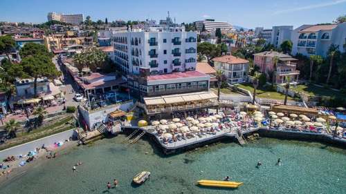 www.martibeachhotel.com