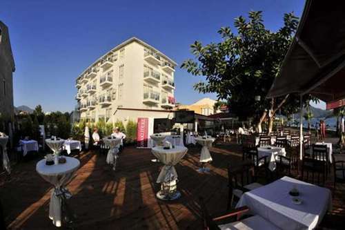 www.makribeachotel.com