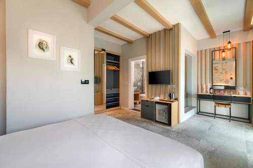 www.isola12.com