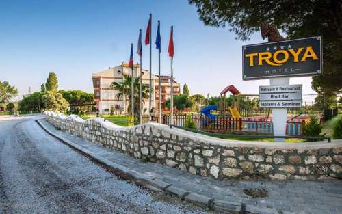 www.helentroyahotel.com