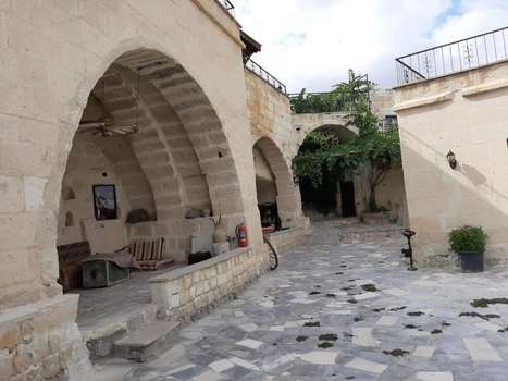 www.azizcavehotel.com