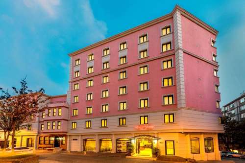 www.grandyavuzhotel.com
