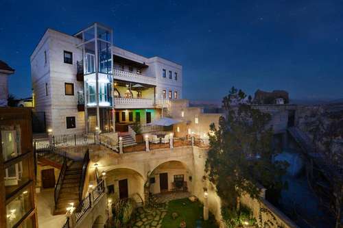 www.miniacavehotel.com