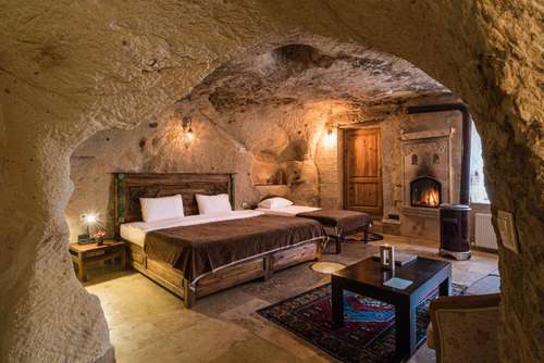 www.atillascavehotel.com