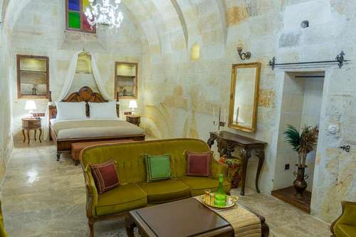 www.zeydemsuites.com