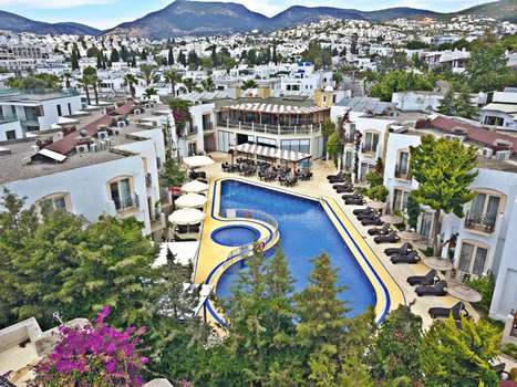 www.serpinahotel.com