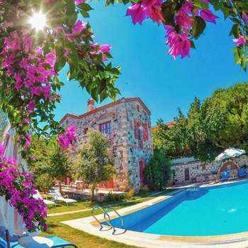 www.alacatizeytinotel.com