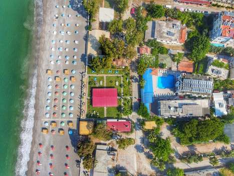 www.hotelyucel.com