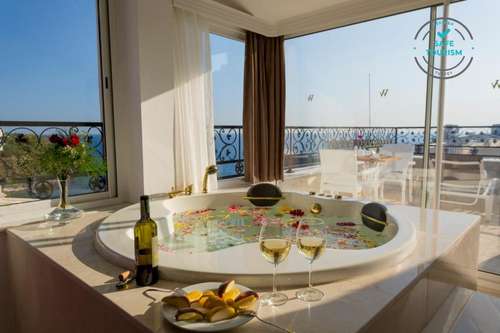 www.thewisehotelspa.com