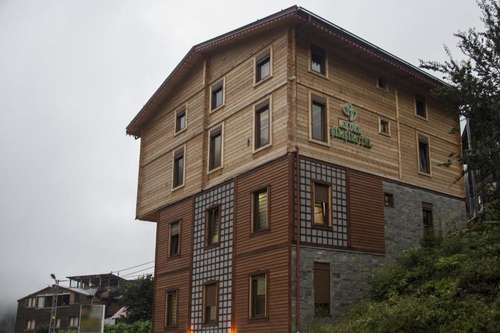 www.simsirotel.com
