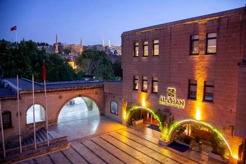 www.alahanotel.com