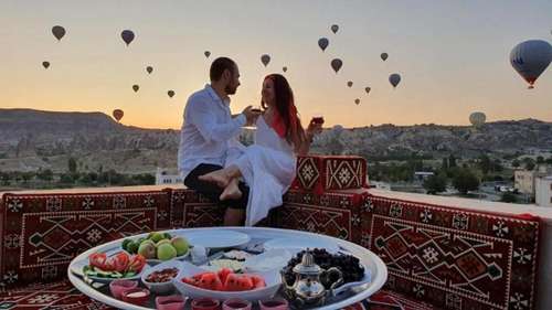www.travelinnstonehotel.com