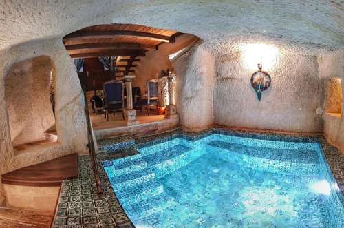 www.elysioncavesuites.com